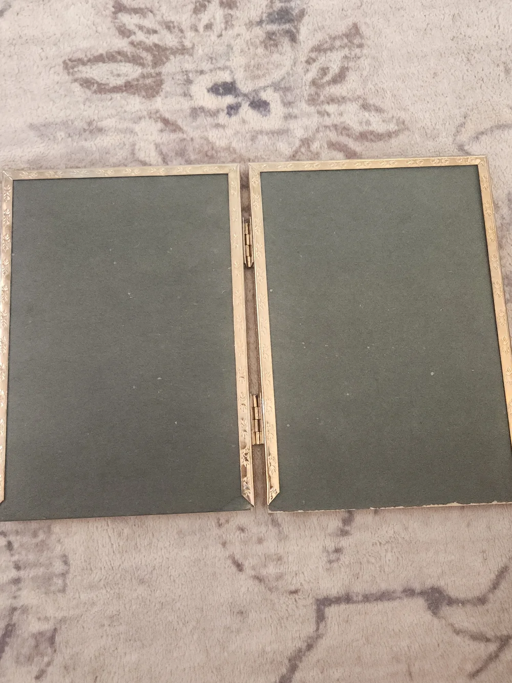 N/A classic gold